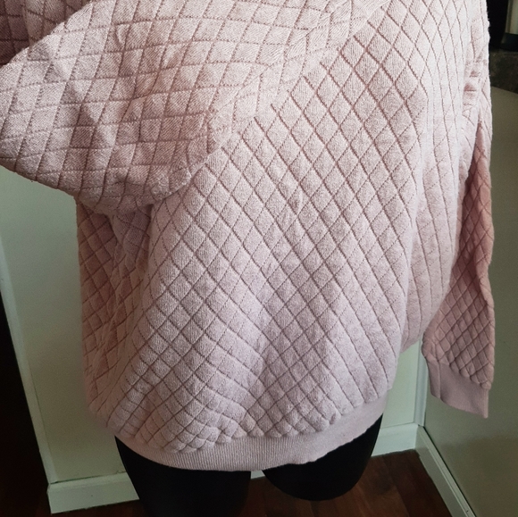 Forever 21 Pink Crew Neck Sweater - Picture 2 of 6